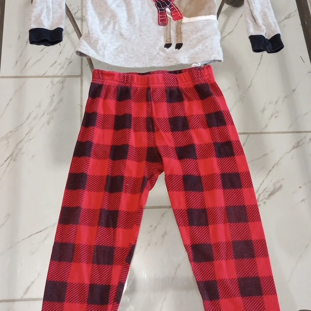 CHRISTMAS PJ'S & CLOTHES - Picture 2 of 7